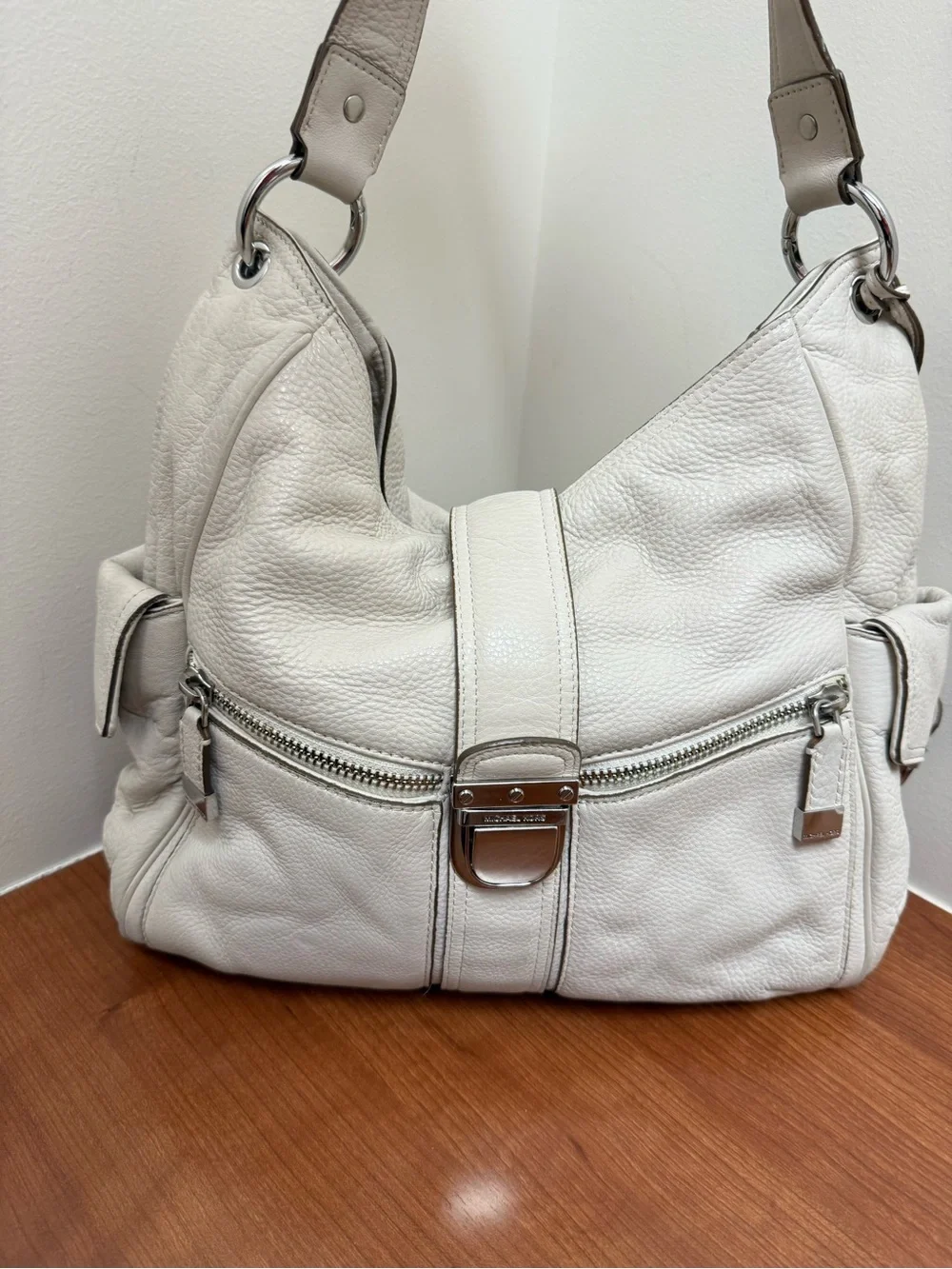 Michael Kors Layton Pebbled Leather Shoulder Bag Hobo Cream Large Designer Boho